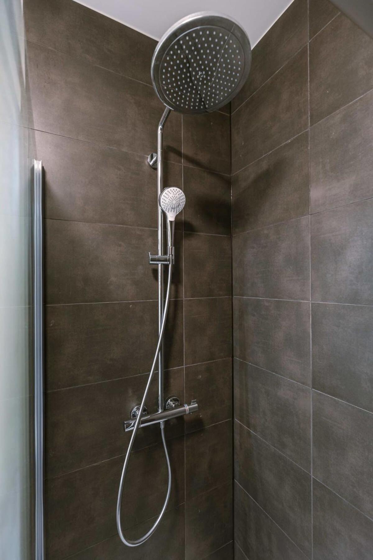 Apartment Huswell - Cozy A Stone's Throw From The
